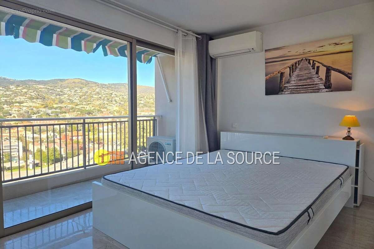 Appartement à MANDELIEU-LA-NAPOULE