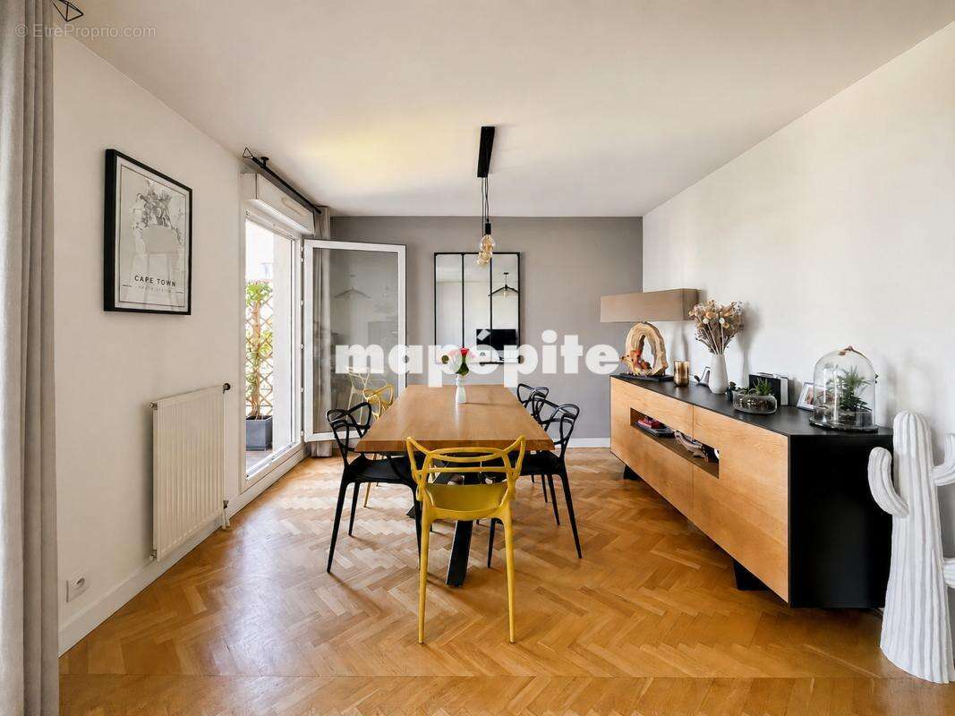Appartement à CLICHY