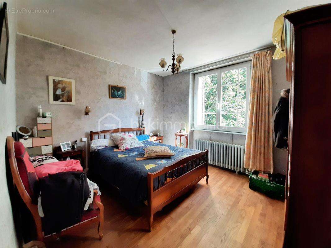 Maison à CHASSENON