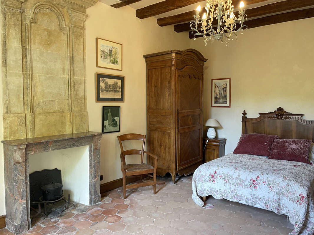 Maison à VILLEDIEU-LE-CHATEAU