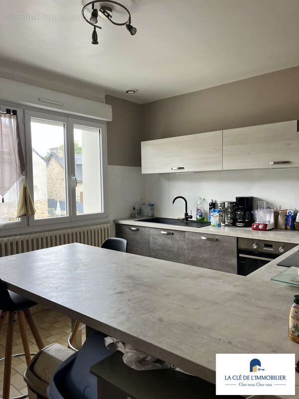 Maison 107 m² à Quemeneven  - photo 3