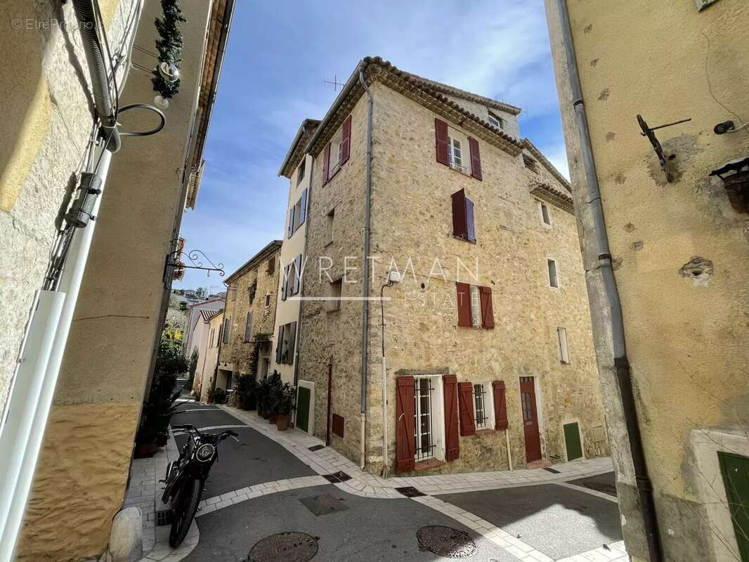 Appartement à VALBONNE