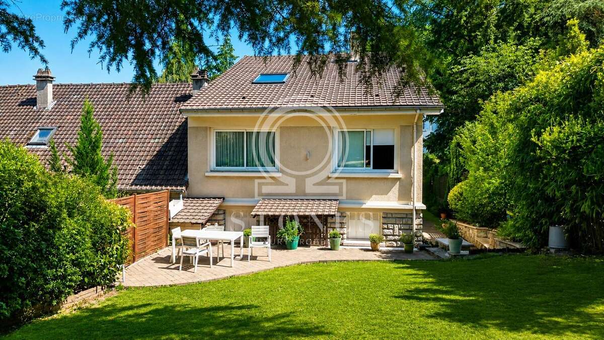 Maison 232 m² à Louveciennes  - photo 8