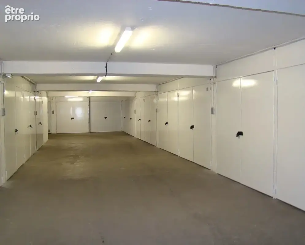 À vendre – Box fermé et sécurisé de 12 m² – Paris 19e - photo 2