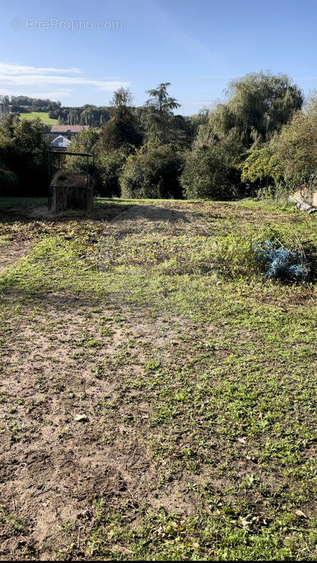 Terrain à MAGNY-EN-VEXIN