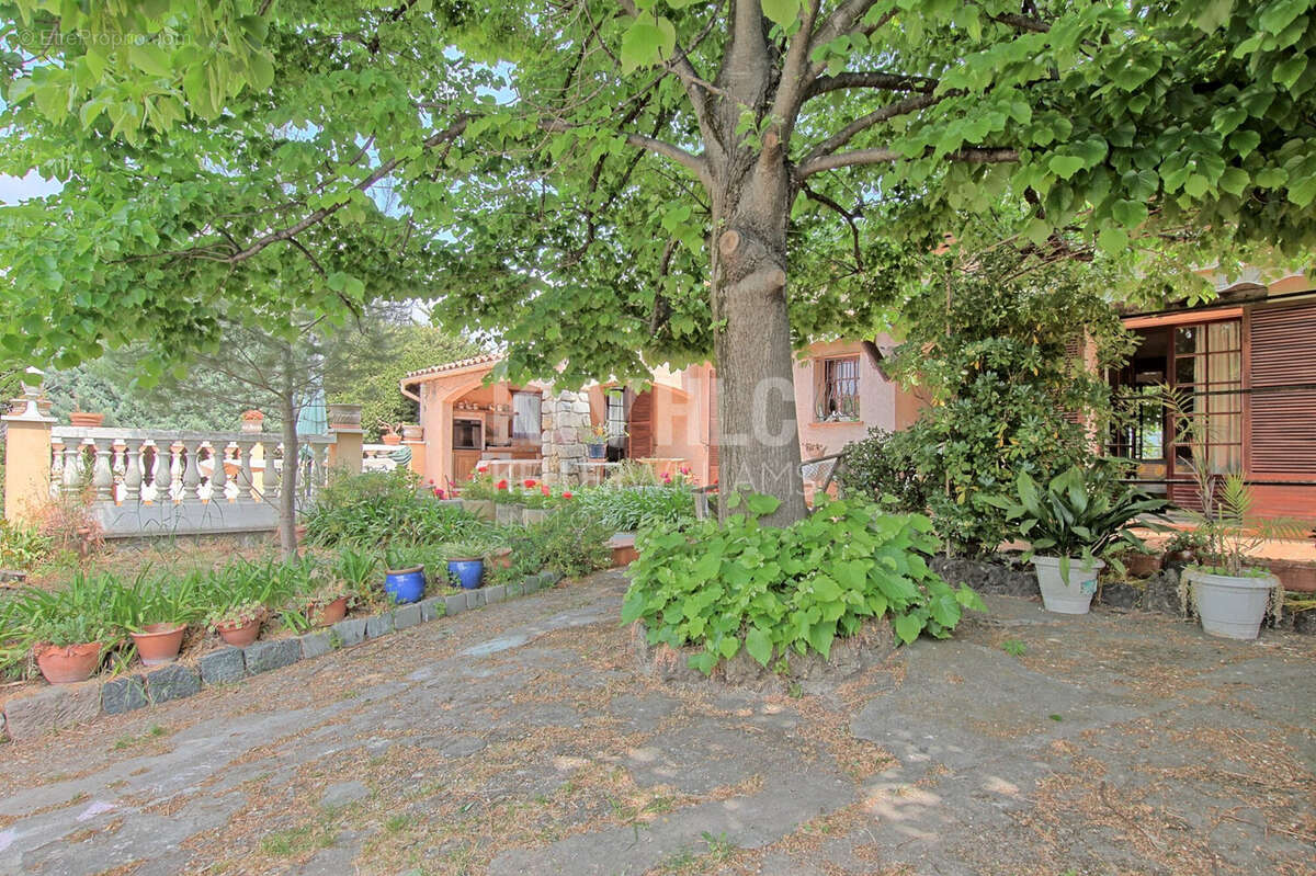 Maison 93 m² à Le Cannet  - photo 5