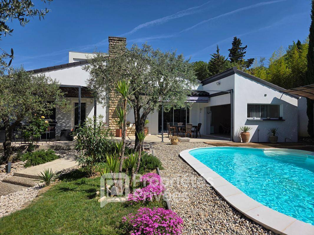 Maison à MONTELIMAR