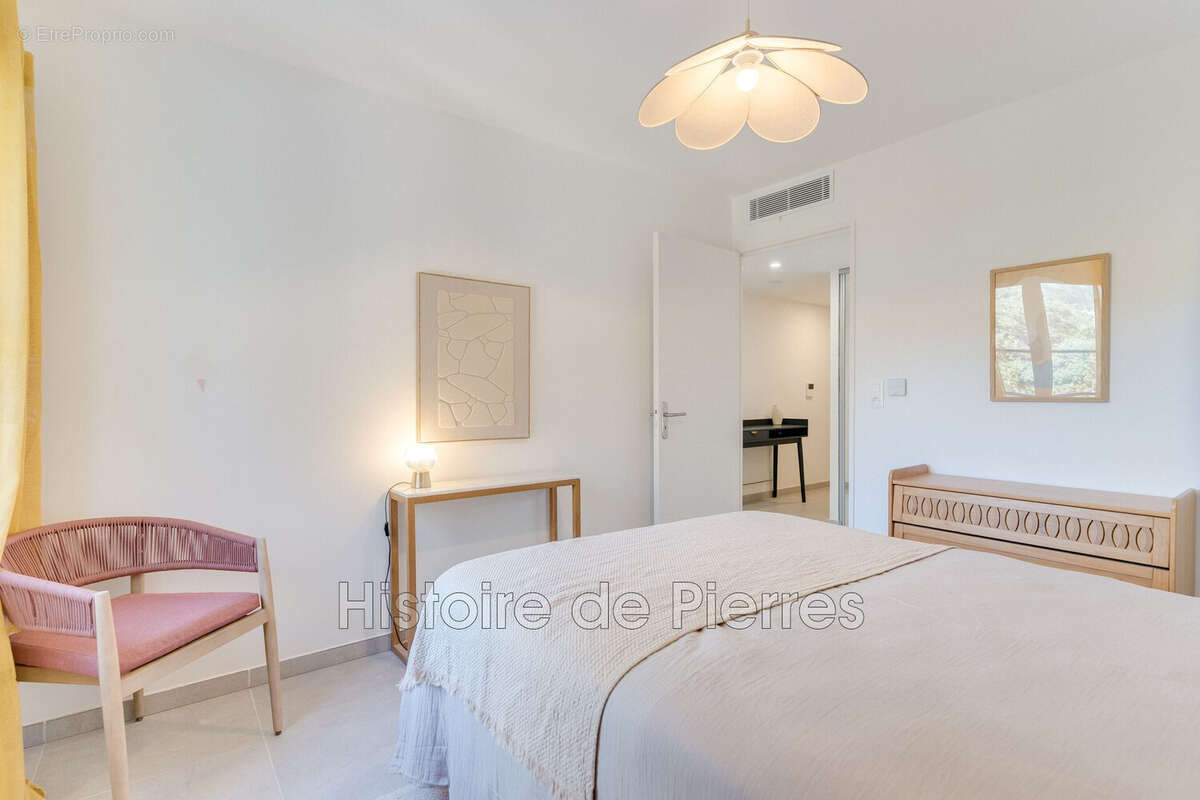 Appartement à GRIMAUD