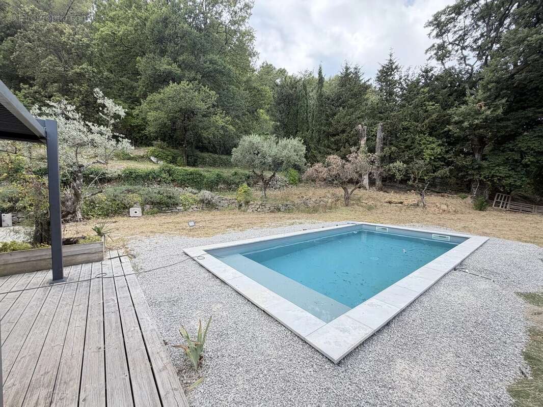 Maison à FIGANIERES