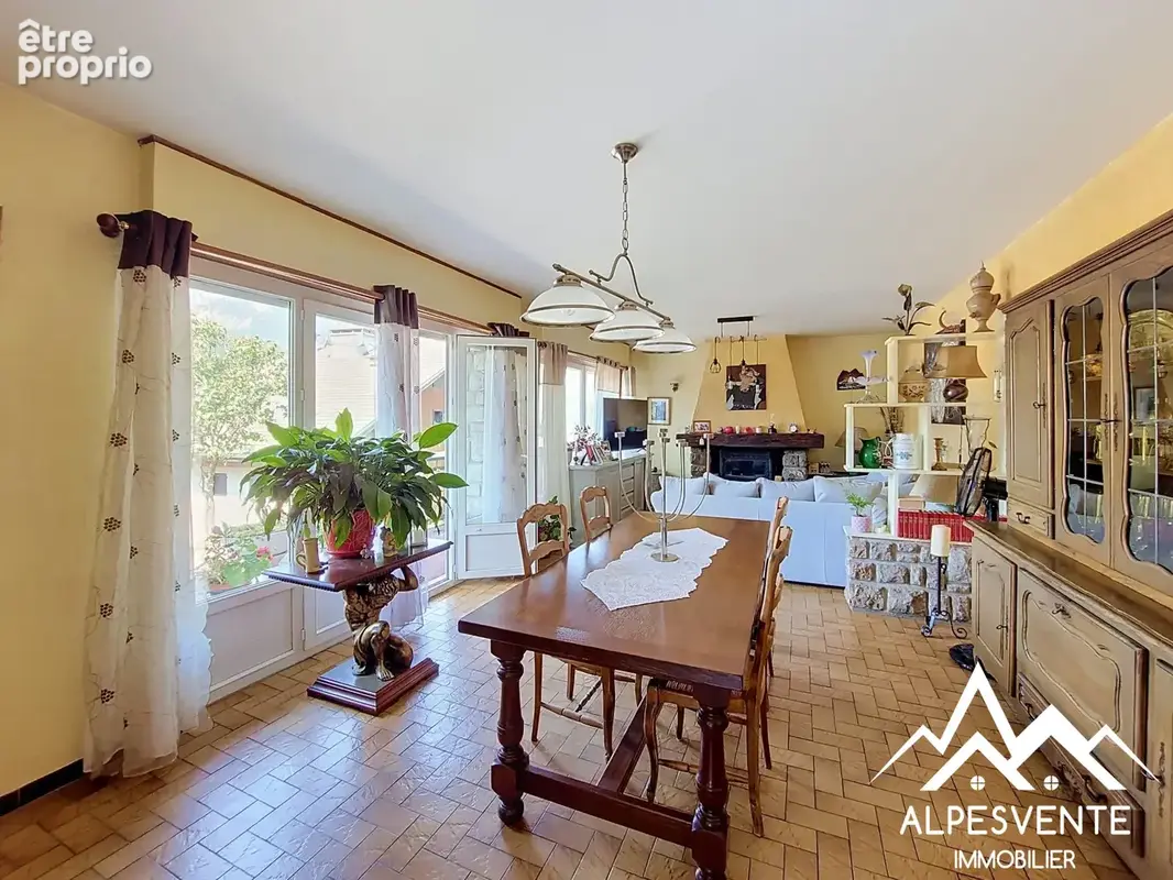 avendre_maison_3chambres_garage_jardin_lebiot_alpesvente