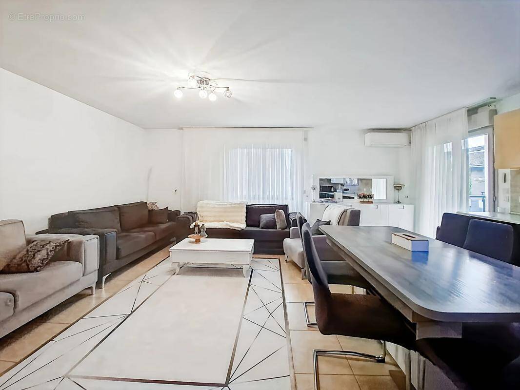 Appartement à VIVIERS-DU-LAC