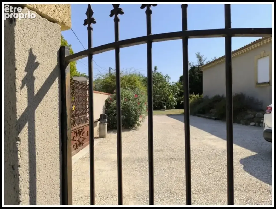 Belle maison  de plain pied entierement renovee avec piscine - photo 5