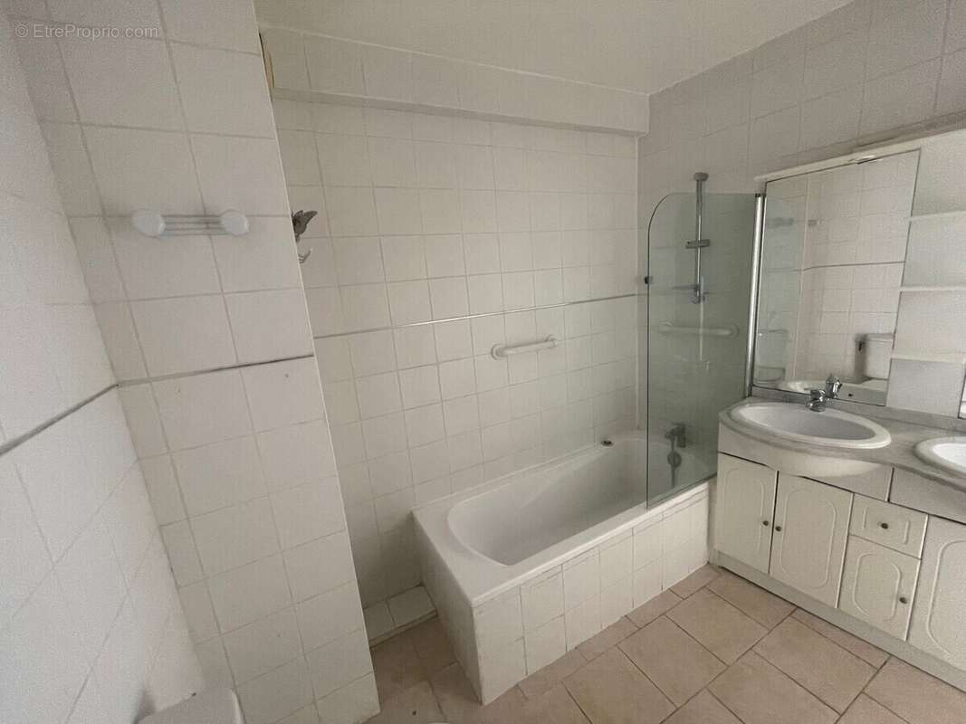 Appartement 724 m² à Toulon  - photo 9