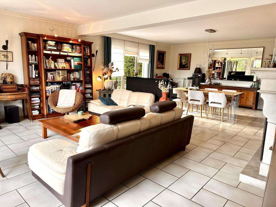 Maison à VENDEUVRE-SUR-BARSE