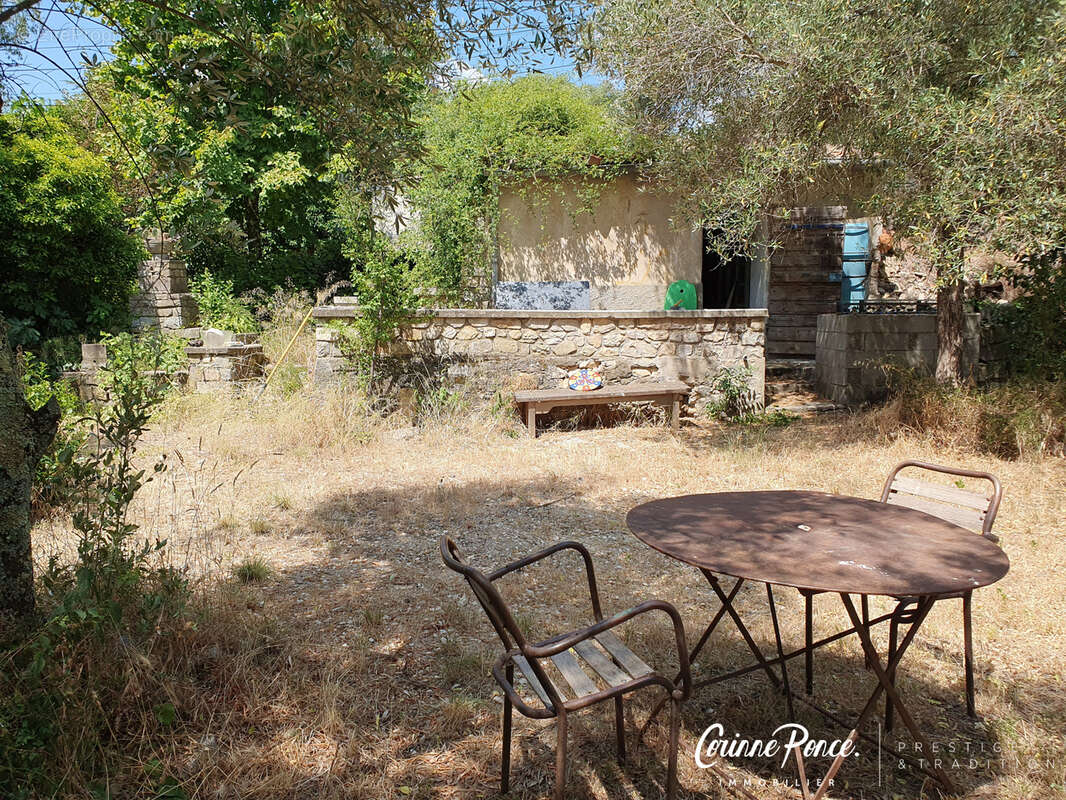 Nîmes mazet agrandi au cœur d'un écrin de garrigue - photo 16