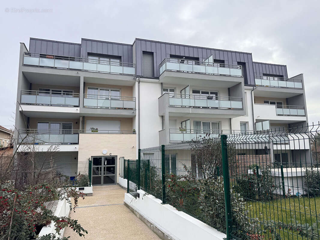 Appartement à HOUILLES