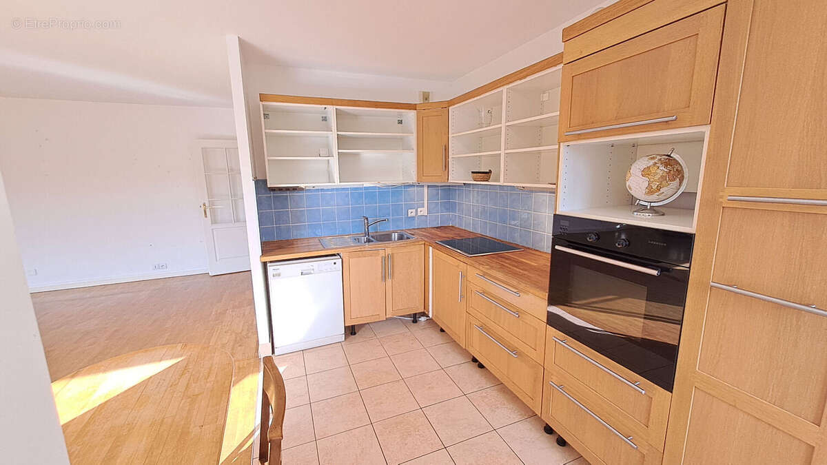 Appartement à SAINT-REMY-LES-CHEVREUSE