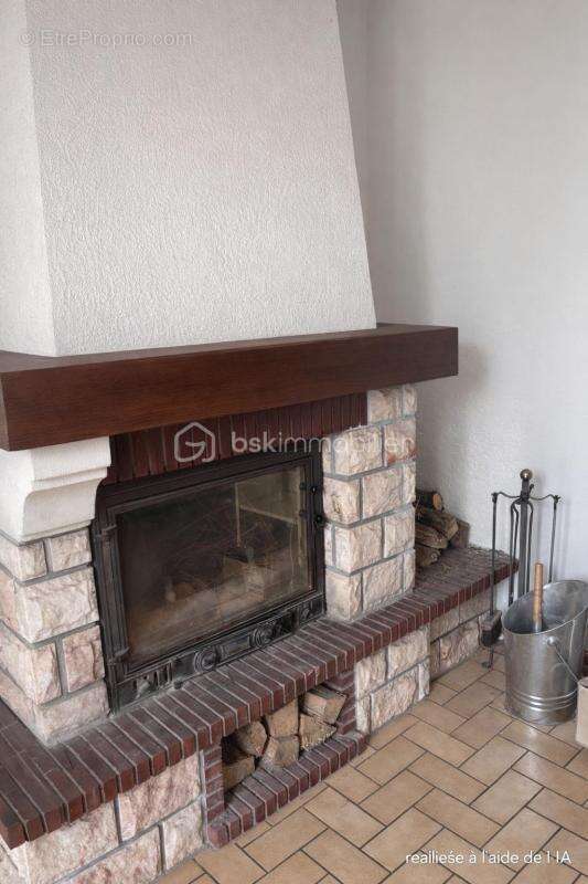 Maison à SAINT-LAURENT-EN-GATINES