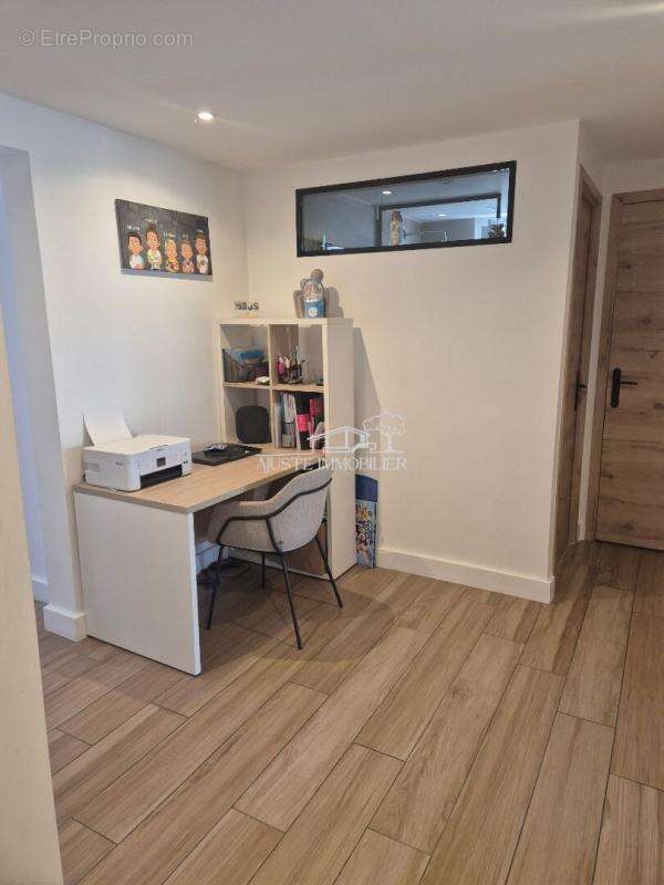 Maison à SAINT-VICTORET