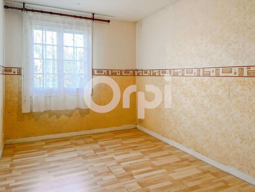 Maison à LE VAL-DAVID