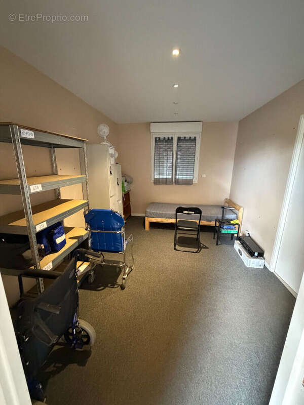 Commerce à SAINT-JUNIEN