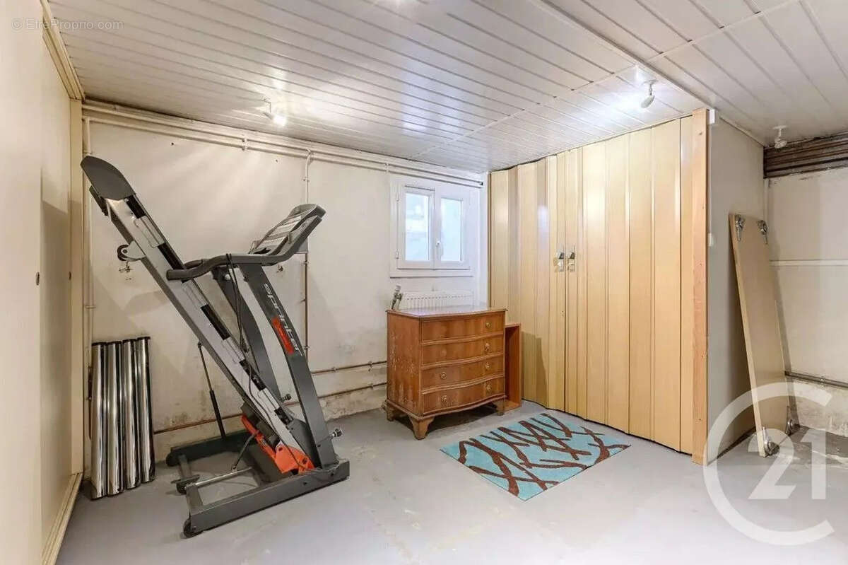 Appartement à SAINT-MAUR-DES-FOSSES