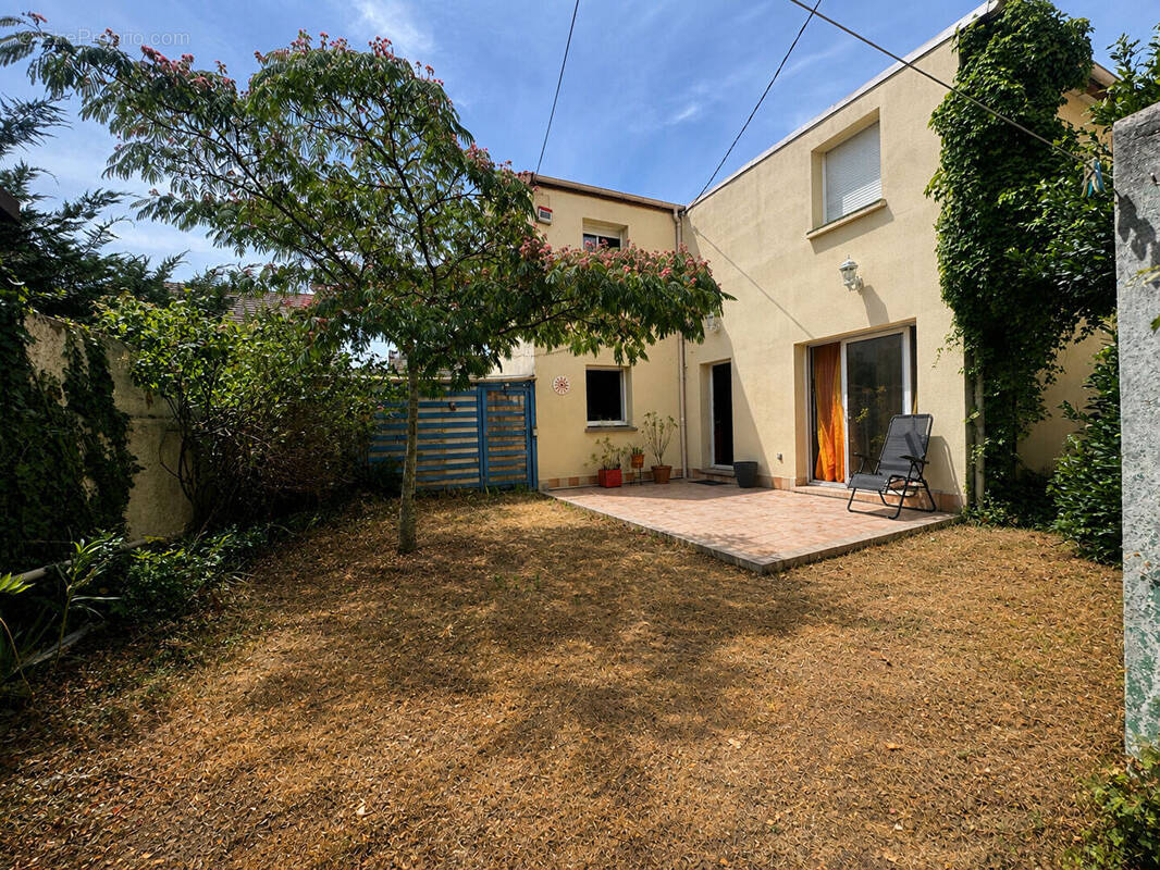 Maison à MONTGERON