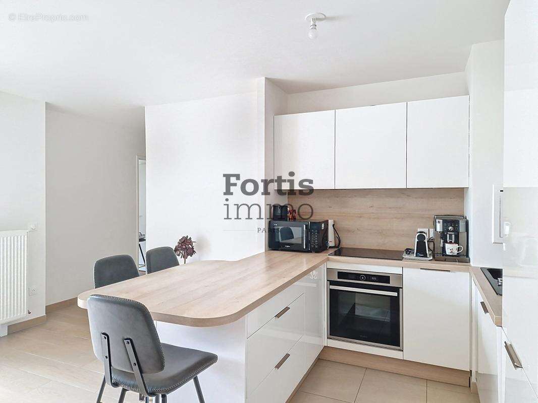 Appartement à LE PLESSIS-ROBINSON