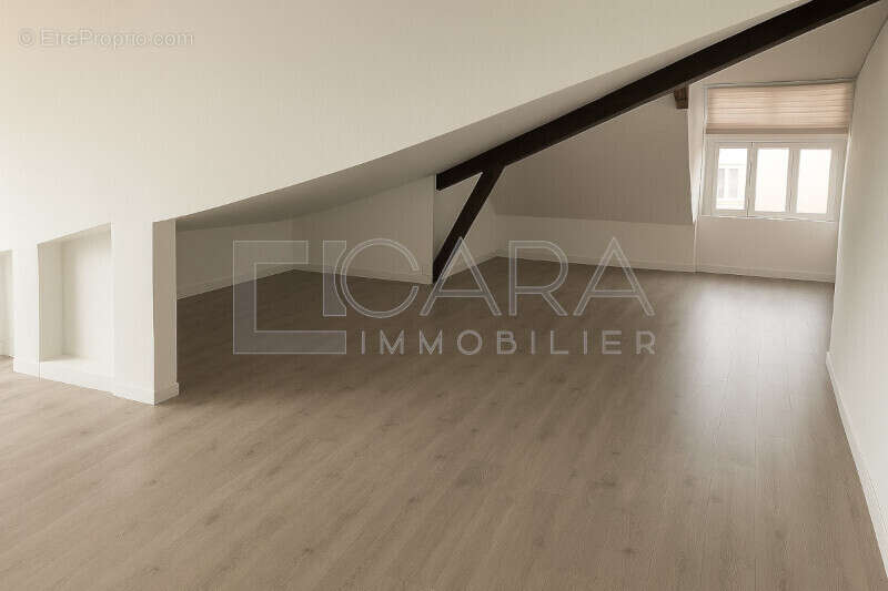 Mezzanine - Appartement à CAYENNE