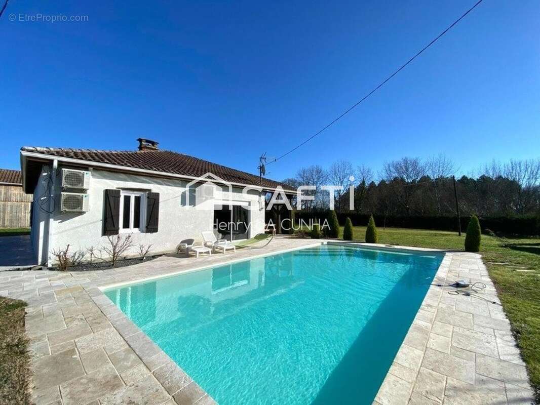 Photo 4 - Maison à YGOS-SAINT-SATURNIN