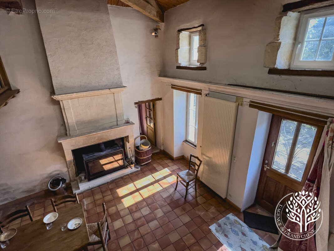 Maison à LES NOUILLERS
