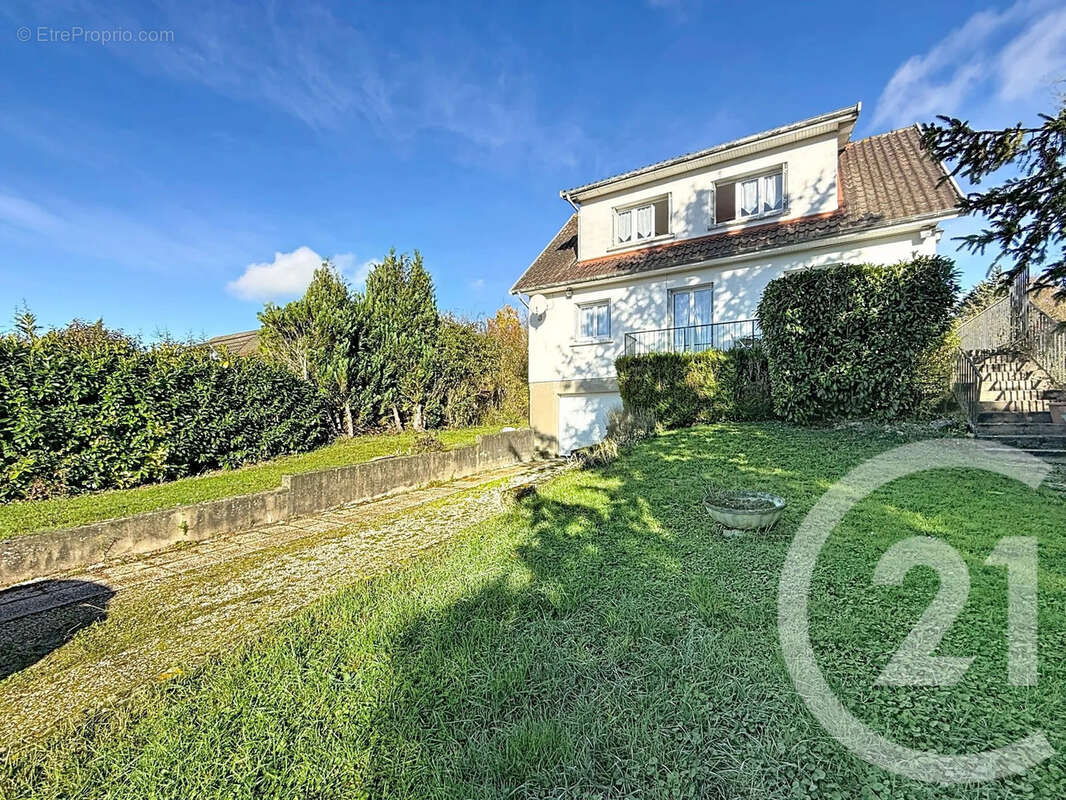 Maison à MALAY-LE-PETIT