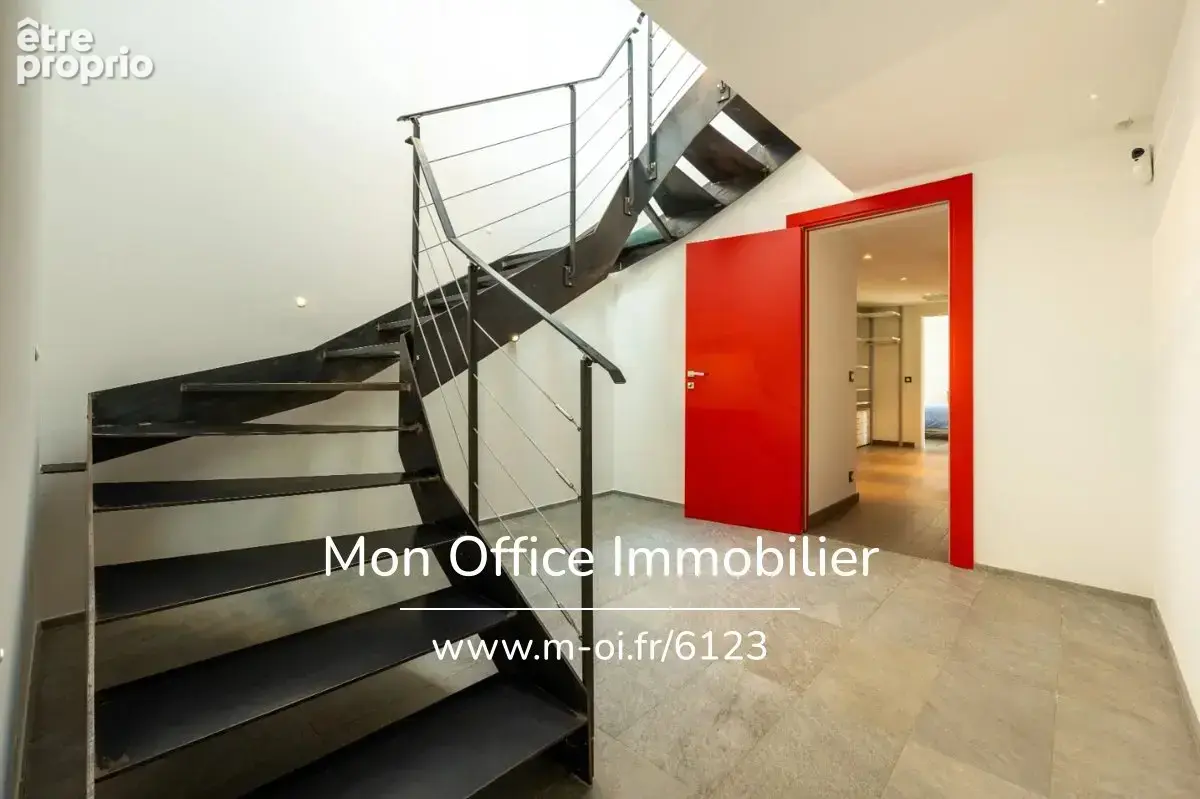 Référence : 6123-NGU. - Maison 6 pièces - 240m2 - 4 chambres - Vue MER - Piscine - Garage - photo 20