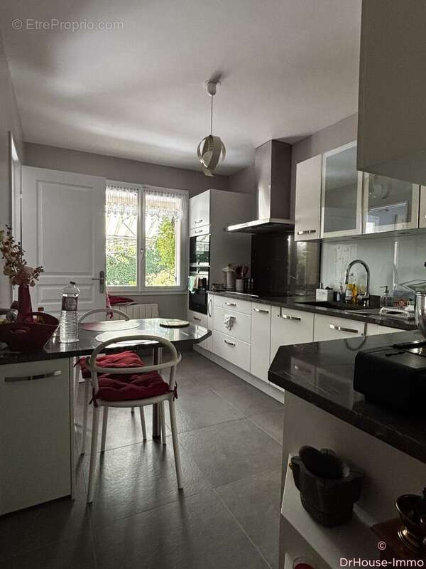 Maison 131 m² à Saint-Cyr-En-Val  - photo 8