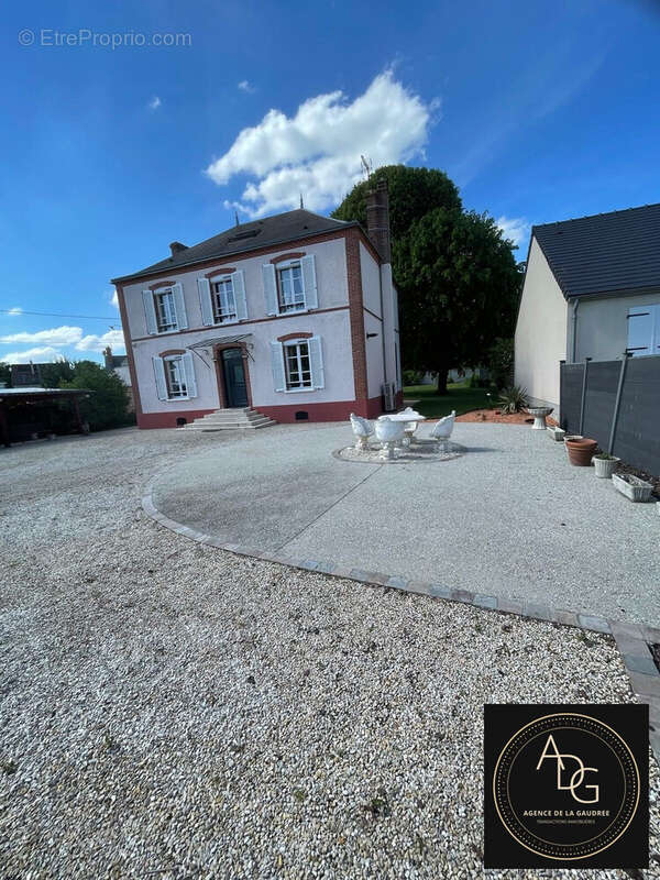 Maison à ANGERVILLE