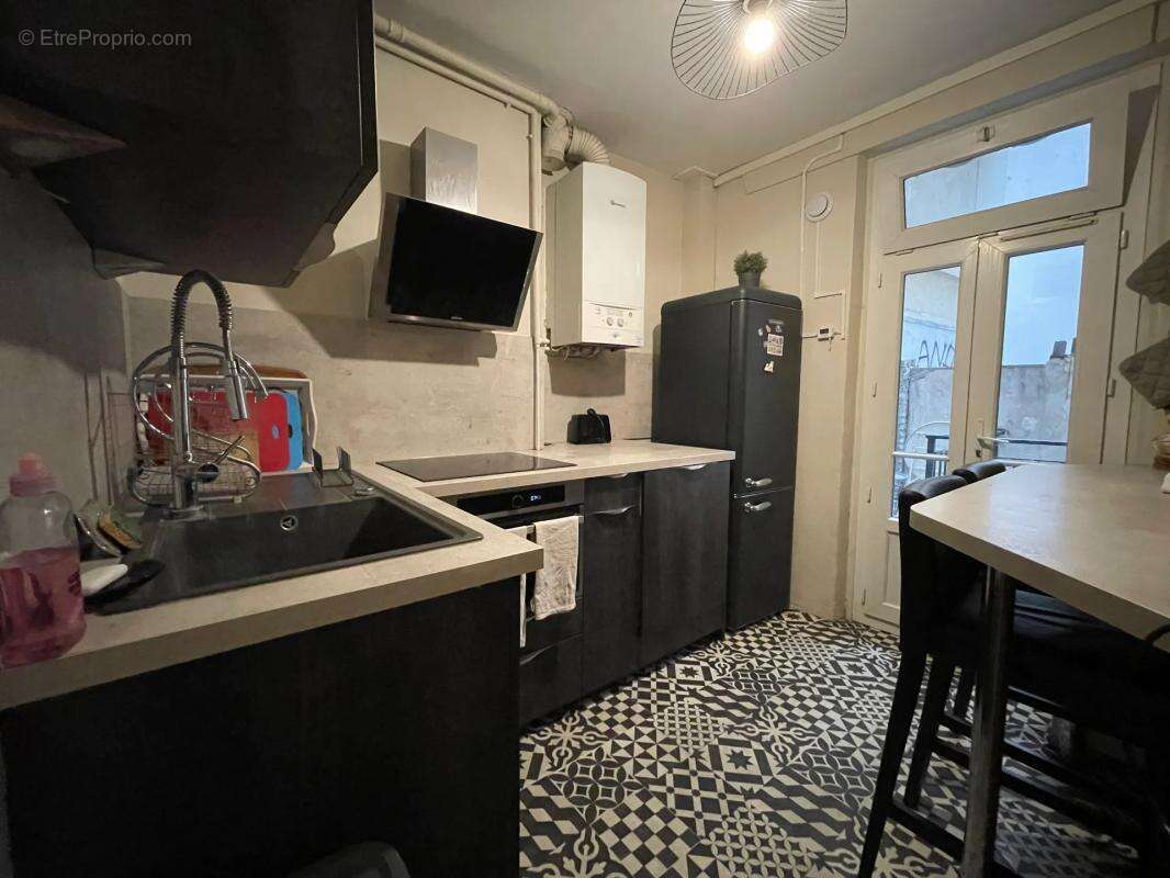Appartement 3 pièces - 56 m2 - Paris 75018 - photo 6