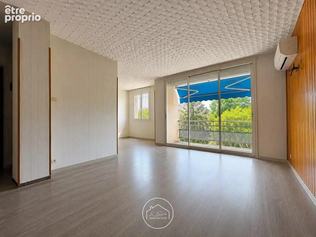 Appartement à MARSEILLE-9E