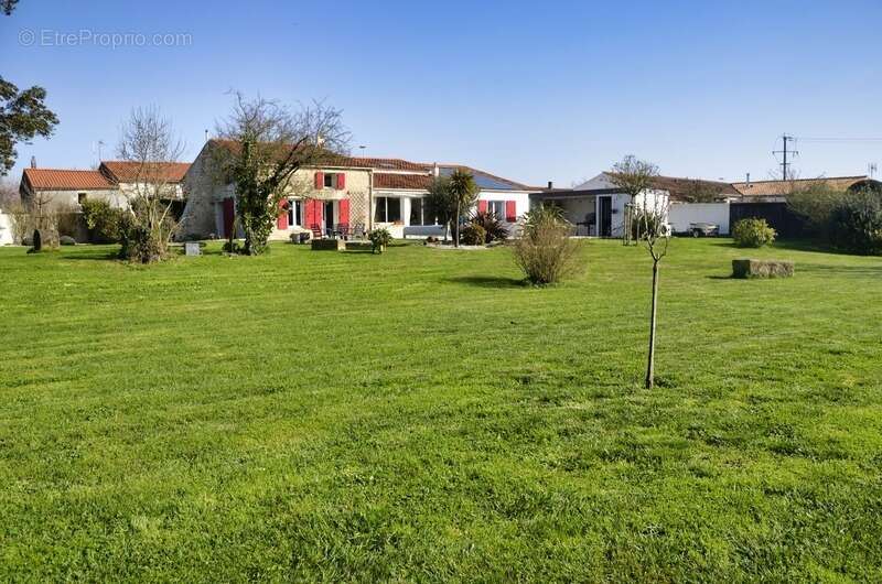 Maison à LE GUE-D'ALLERE