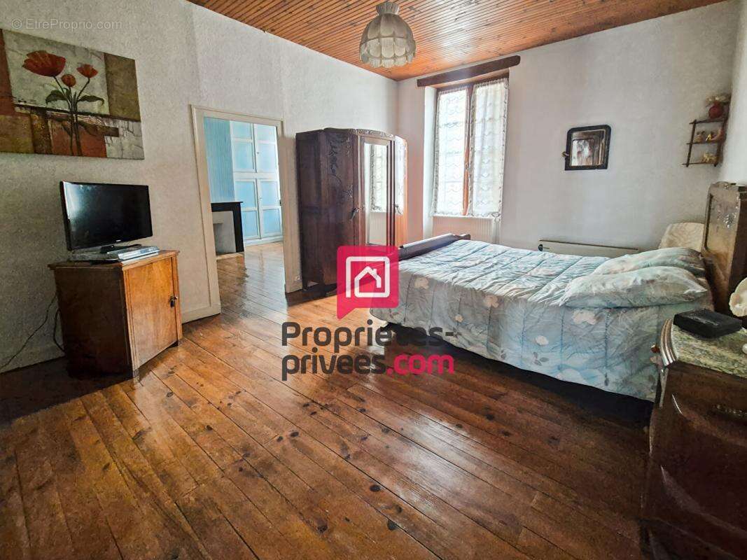 Maison à CASTELJALOUX