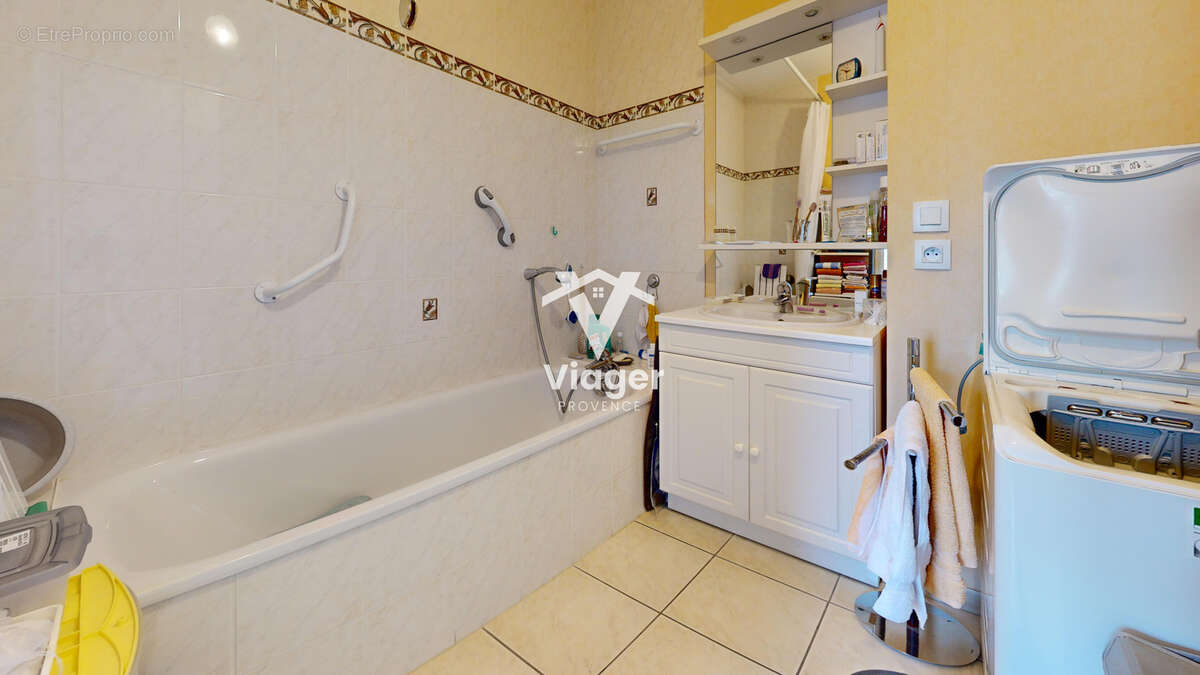 Viager libre loué à Angers - T2 59,60 m2 avec balcon et garage - photo 9