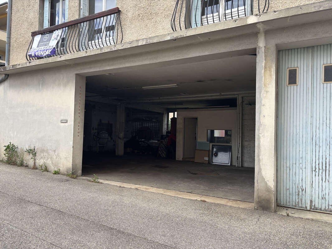 Appartement T4 de 100 m2 à rénover - photo 9