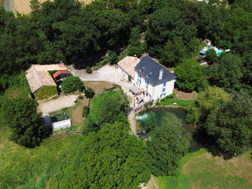 Moulin de caractère avec gîte et chambres d'hôtes - photo 6