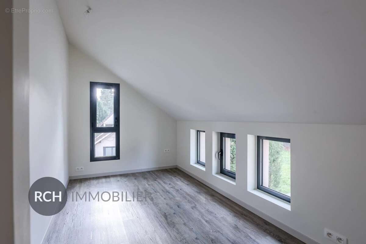 Maison à MONTFORT-L&#039;AMAURY