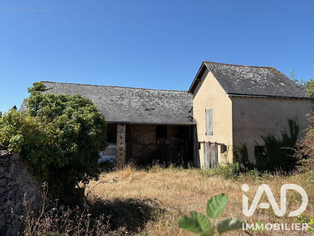 Photo 1 - Maison à BEAULIEU-SUR-LAYON
