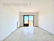 Pièce principale - Appartement à CAGNES-SUR-MER