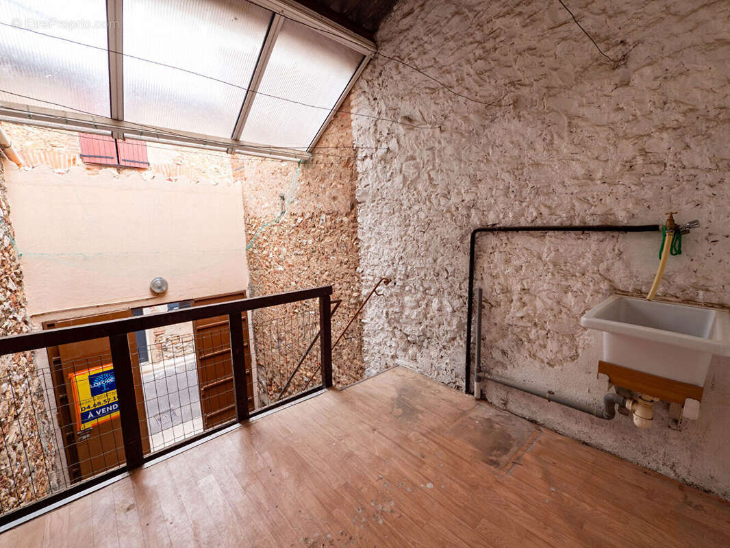 Maison 36 m² à Thuir  - photo 3