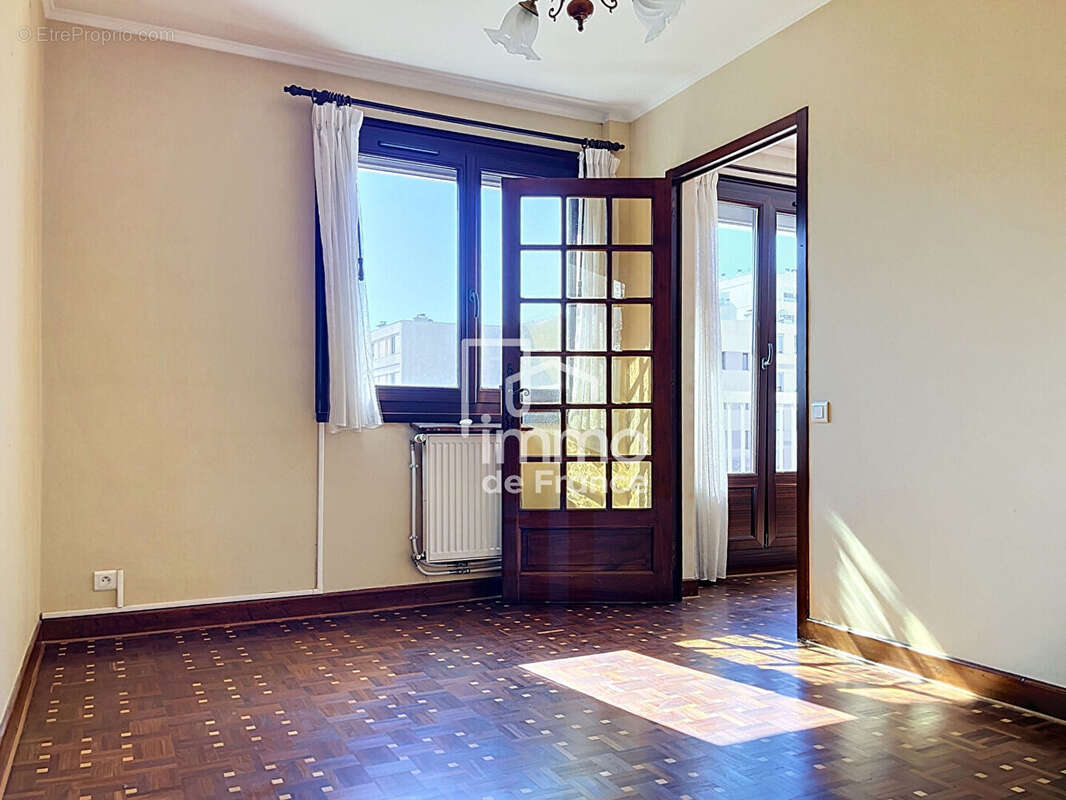 Appartement  4 pièce(s) 77.05 m2 - photo 5