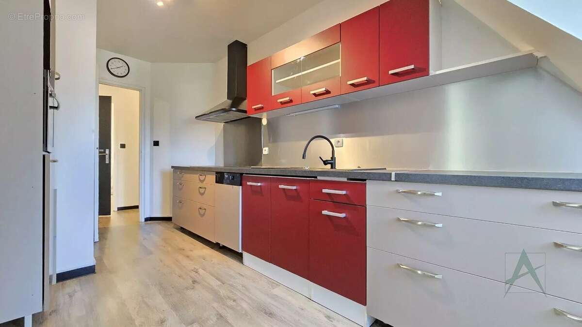 Appartement à CHALLES-LES-EAUX