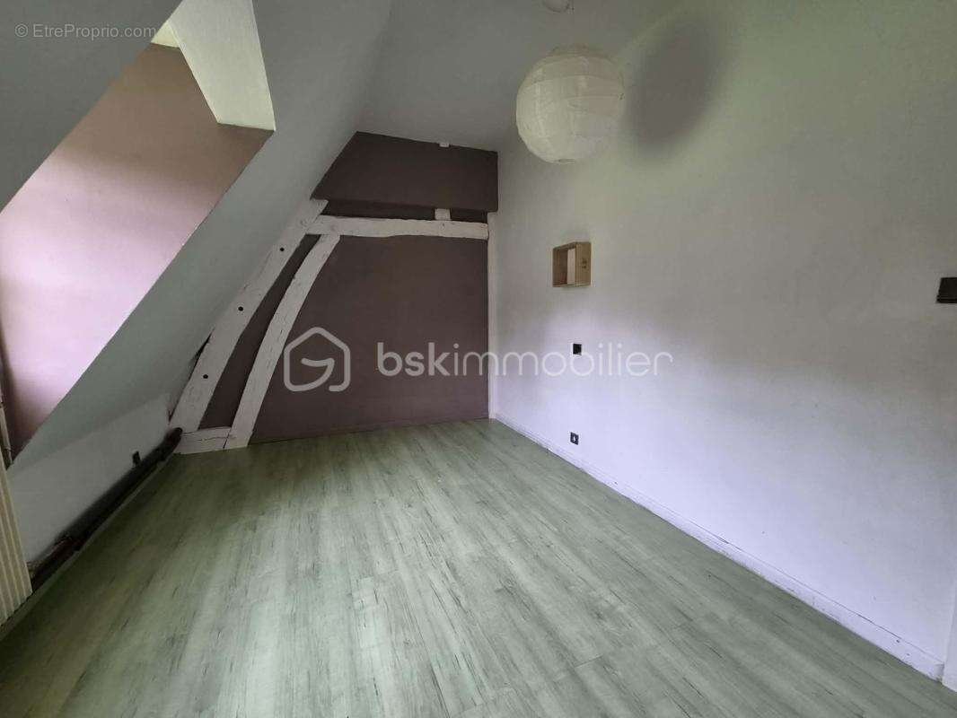 Charmante maison Normande avec dépendances et 3 Hectares de terrain - photo 9