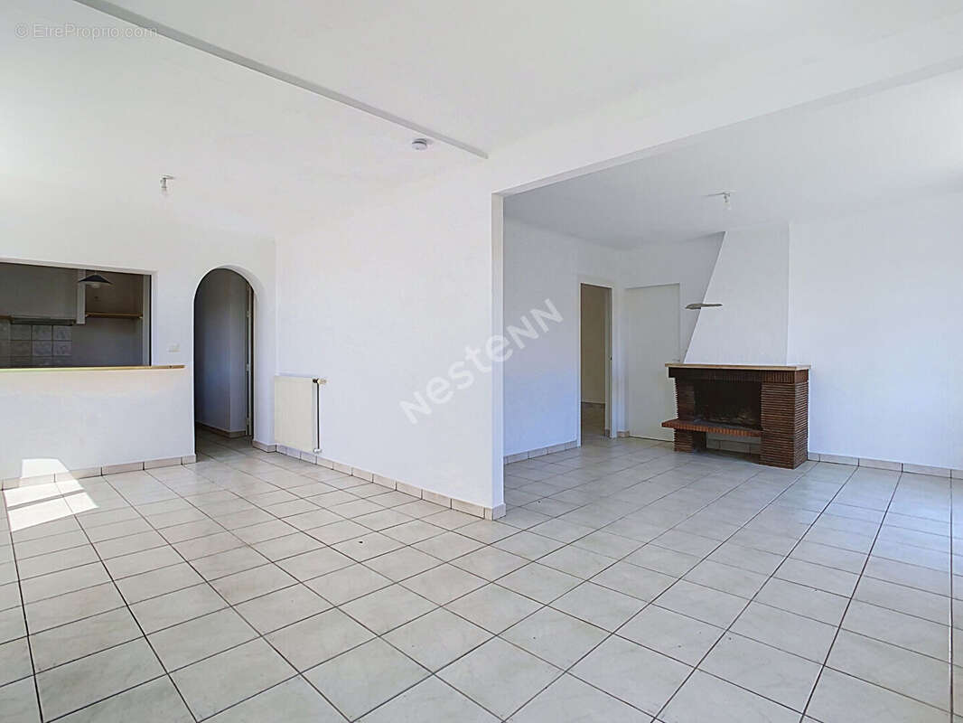 Maison Mouzillon Centre bourg, à proximité directe des commodités, à 3min de l'axe Nantes-Cholet, à 5min de Vallet, à 7min de Cl - photo 8